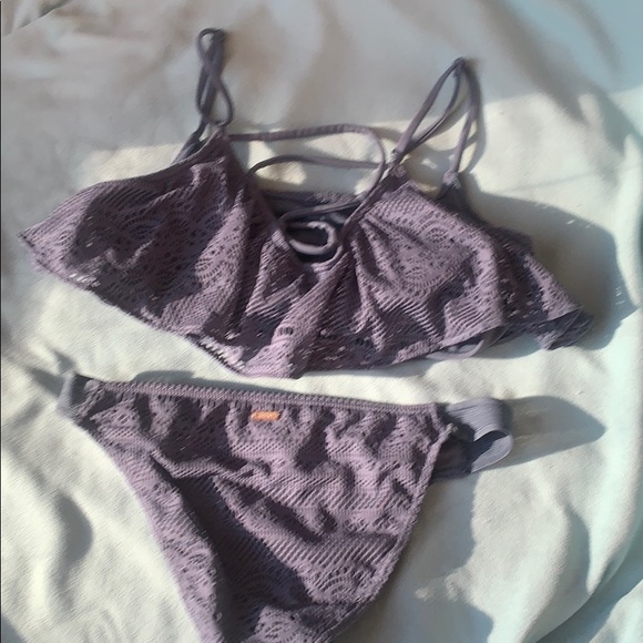 Bikini - Picture 3 of 5